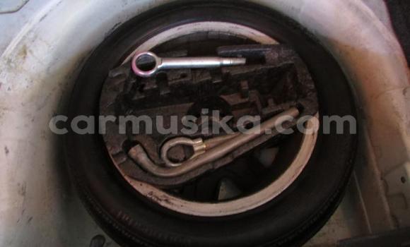 Acheter Occasion Voiture Volkswagen Polo Blanc à Beitbridge, Matabeleland South Acheter Occasion Voiture Volkswagen Polo Blanc à Beitbridge, Matabeleland South