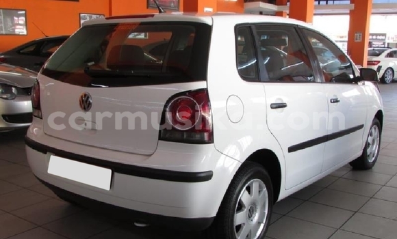 Acheter Occasion Voiture Volkswagen Polo Blanc à Beitbridge, Matabeleland South Acheter Occasion Voiture Volkswagen Polo Blanc à Beitbridge, Matabeleland South