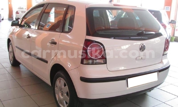 Acheter Occasion Voiture Volkswagen Polo Blanc à Beitbridge, Matabeleland South Acheter Occasion Voiture Volkswagen Polo Blanc à Beitbridge, Matabeleland South