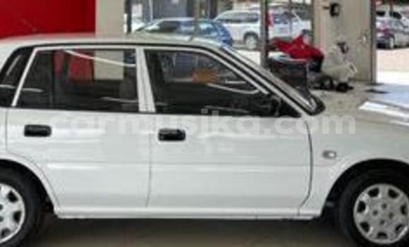 Acheter Occasion Voiture Toyota Corolla Blanc à Bulawayo, Bulawayo Acheter Occasion Voiture Toyota Corolla Blanc à Bulawayo, Bulawayo