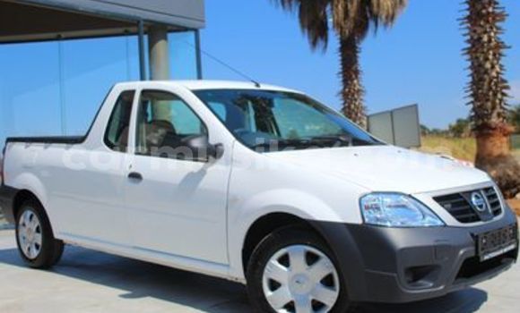 Acheter Occasion Voiture Nissan NV200 Blanc à Beitbridge, Matabeleland South Acheter Occasion Voiture Nissan NV200 Blanc à Beitbridge, Matabeleland South