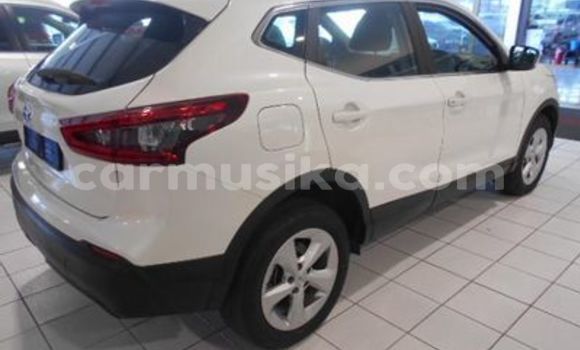 Tenga Tsaru Nissan Qashqai Chena Mota in Beitbridge in Matabeleland South Tenga Tsaru Nissan Qashqai Chena Mota in Beitbridge in Matabeleland South