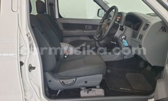 Tenga Tsaru Nissan NP 300 Chena Mota in Beitbridge in Matabeleland South Tenga Tsaru Nissan NP 300 Chena Mota in Beitbridge in Matabeleland South