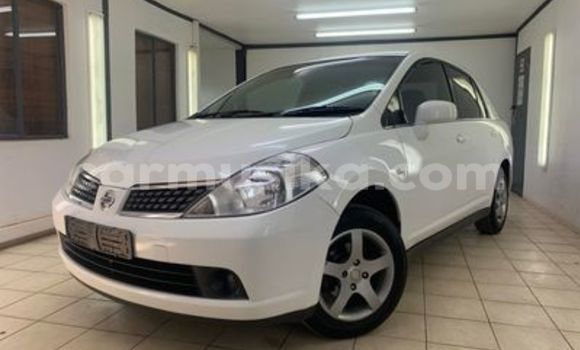 Acheter Occasion Voiture Nissan Tiida Blanc à Beitbridge, Matabeleland South Acheter Occasion Voiture Nissan Tiida Blanc à Beitbridge, Matabeleland South