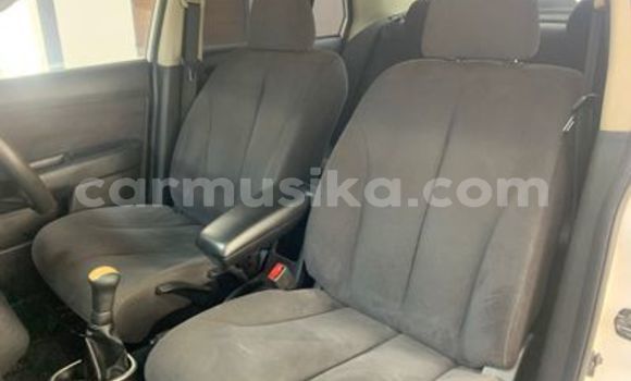 Acheter Occasion Voiture Nissan Tiida Blanc à Beitbridge, Matabeleland South Acheter Occasion Voiture Nissan Tiida Blanc à Beitbridge, Matabeleland South