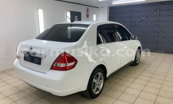 Acheter Occasion Voiture Nissan Tiida Blanc à Beitbridge, Matabeleland South Acheter Occasion Voiture Nissan Tiida Blanc à Beitbridge, Matabeleland South
