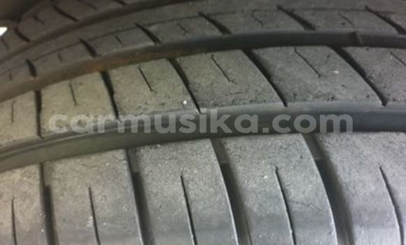 Acheter Occasion Voiture Nissan Navara Blanc à Beitbridge, Matabeleland South Acheter Occasion Voiture Nissan Navara Blanc à Beitbridge, Matabeleland South