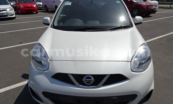 Tenga Tsaru Nissan March Chena Mota in Beitbridge in Matabeleland South Tenga Tsaru Nissan March Chena Mota in Beitbridge in Matabeleland South