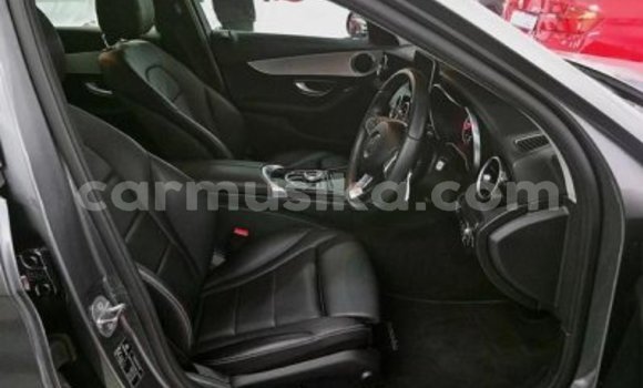 Acheter Occasion Voiture Mercedes-Benz C-Classe Gris à Beitbridge, Matabeleland South Acheter Occasion Voiture Mercedes-Benz C-Classe Gris à Beitbridge, Matabeleland South