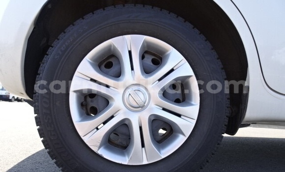 Acheter Occasion Voiture Nissan Note Blanc à Beitbridge, Matabeleland South Acheter Occasion Voiture Nissan Note Blanc à Beitbridge, Matabeleland South