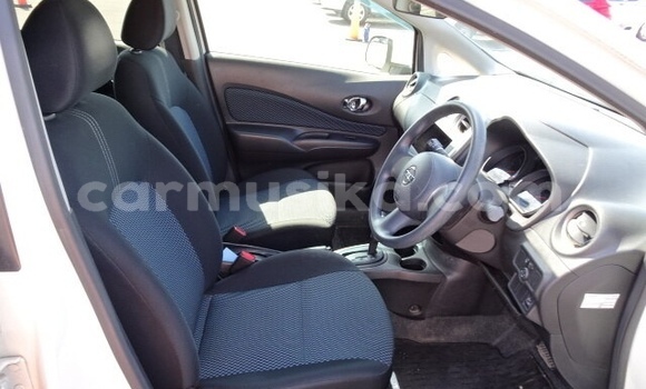 Acheter Occasion Voiture Nissan Note Blanc à Beitbridge, Matabeleland South Acheter Occasion Voiture Nissan Note Blanc à Beitbridge, Matabeleland South