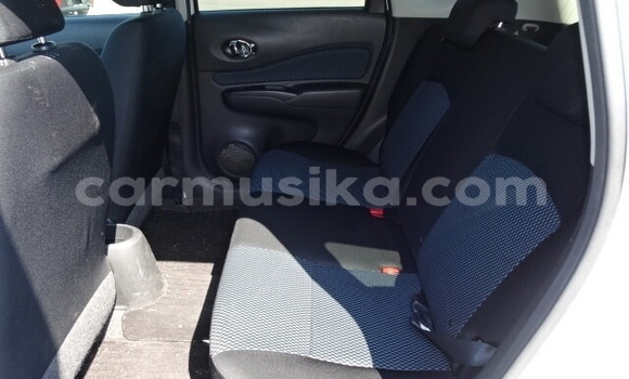 Acheter Occasion Voiture Nissan Note Blanc à Beitbridge, Matabeleland South Acheter Occasion Voiture Nissan Note Blanc à Beitbridge, Matabeleland South