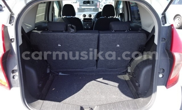 Acheter Occasion Voiture Nissan Note Blanc à Beitbridge, Matabeleland South Acheter Occasion Voiture Nissan Note Blanc à Beitbridge, Matabeleland South