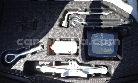 Acheter Occasion Voiture Nissan Note Blanc à Beitbridge, Matabeleland South Acheter Occasion Voiture Nissan Note Blanc à Beitbridge, Matabeleland South