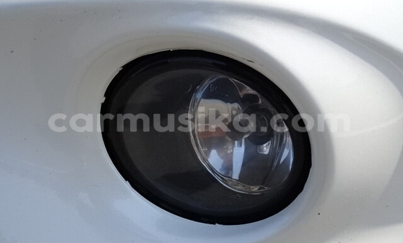 Acheter Occasion Voiture Nissan Note Blanc à Beitbridge, Matabeleland South Acheter Occasion Voiture Nissan Note Blanc à Beitbridge, Matabeleland South