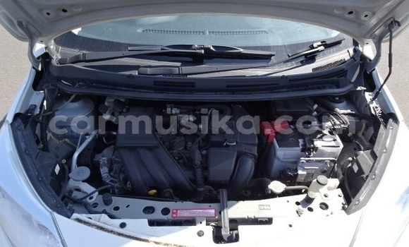 Acheter Occasion Voiture Nissan Note Blanc à Beitbridge, Matabeleland South Acheter Occasion Voiture Nissan Note Blanc à Beitbridge, Matabeleland South