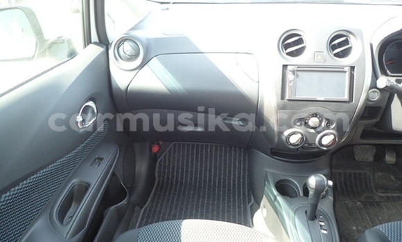 Acheter Occasion Voiture Nissan Caravan Blanc à Beitbridge, Matabeleland South Acheter Occasion Voiture Nissan Caravan Blanc à Beitbridge, Matabeleland South