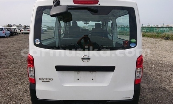 Acheter Occasion Voiture Nissan Caravan Blanc à Beitbridge, Matabeleland South Acheter Occasion Voiture Nissan Caravan Blanc à Beitbridge, Matabeleland South