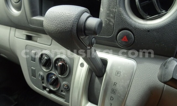 Acheter Occasion Voiture Nissan Caravan Blanc à Beitbridge, Matabeleland South Acheter Occasion Voiture Nissan Caravan Blanc à Beitbridge, Matabeleland South