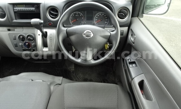 Acheter Occasion Voiture Nissan Caravan Blanc à Beitbridge, Matabeleland South Acheter Occasion Voiture Nissan Caravan Blanc à Beitbridge, Matabeleland South