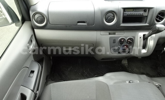 Acheter Occasion Voiture Nissan Caravan Blanc à Beitbridge, Matabeleland South Acheter Occasion Voiture Nissan Caravan Blanc à Beitbridge, Matabeleland South