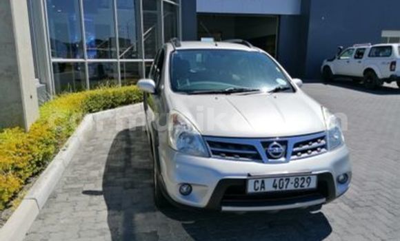 Acheter Occasion Voiture Nissan Livina Blanc à Beitbridge, Matabeleland South Acheter Occasion Voiture Nissan Livina Blanc à Beitbridge, Matabeleland South