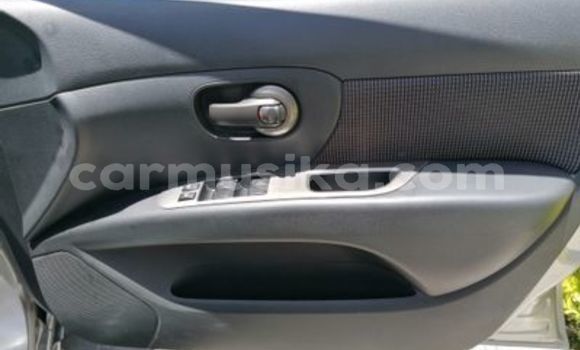 Acheter Occasion Voiture Nissan Livina Blanc à Beitbridge, Matabeleland South Acheter Occasion Voiture Nissan Livina Blanc à Beitbridge, Matabeleland South