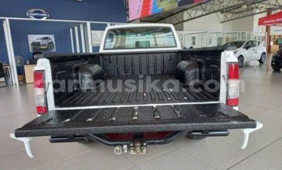 Acheter Occasion Voiture Nissan NP 300 Blanc à Beitbridge, Matabeleland South Acheter Occasion Voiture Nissan NP 300 Blanc à Beitbridge, Matabeleland South