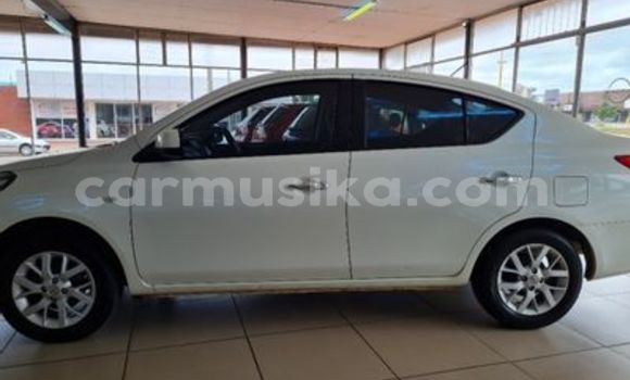 Acheter Occasion Voiture Nissan Almera Blanc à Beitbridge, Matabeleland South Acheter Occasion Voiture Nissan Almera Blanc à Beitbridge, Matabeleland South