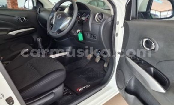 Acheter Occasion Voiture Nissan Almera Blanc à Beitbridge, Matabeleland South Acheter Occasion Voiture Nissan Almera Blanc à Beitbridge, Matabeleland South