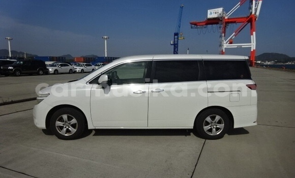 Acheter Occasion Voiture Nissan Elgrand Blanc à Beitbridge, Matabeleland South Acheter Occasion Voiture Nissan Elgrand Blanc à Beitbridge, Matabeleland South