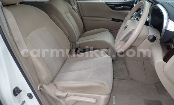 Acheter Occasion Voiture Nissan Elgrand Blanc à Beitbridge, Matabeleland South Acheter Occasion Voiture Nissan Elgrand Blanc à Beitbridge, Matabeleland South