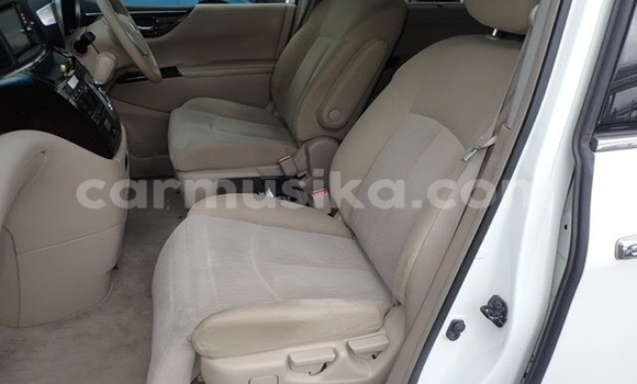 Acheter Occasion Voiture Nissan Elgrand Blanc à Beitbridge, Matabeleland South Acheter Occasion Voiture Nissan Elgrand Blanc à Beitbridge, Matabeleland South