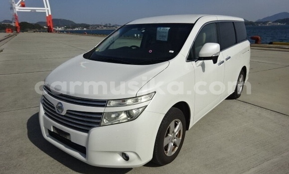 Nunua Ilio tumika Nissan Elgrand Nyeupe Gari ndani ya Beitbridge nchini Matabeleland Kusini