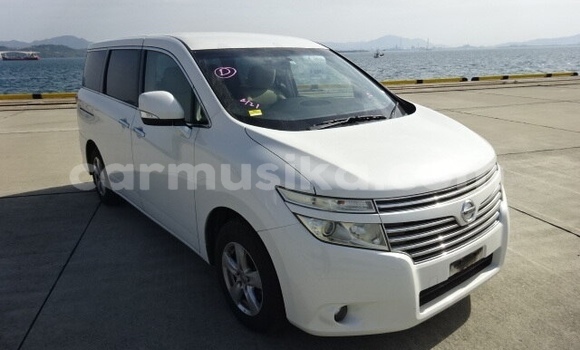 Acheter Occasion Voiture Nissan Elgrand Blanc à Beitbridge, Matabeleland South Acheter Occasion Voiture Nissan Elgrand Blanc à Beitbridge, Matabeleland South