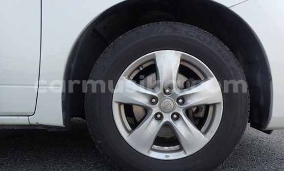 Acheter Occasion Voiture Nissan Elgrand Blanc à Beitbridge, Matabeleland South Acheter Occasion Voiture Nissan Elgrand Blanc à Beitbridge, Matabeleland South