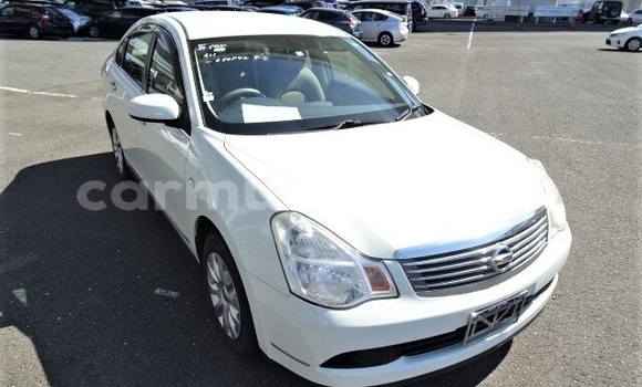 Buy Used Nissan Bluebird Sylphy White Car in Beitbridge in Matabeleland South