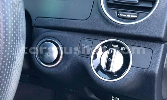 Acheter Occasion Voiture Mercedes‒Benz C–Class Gris à Harare, Harare Acheter Occasion Voiture Mercedes‒Benz C–Class Gris à Harare, Harare