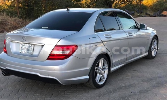 Acheter Occasion Voiture Mercedes‒Benz C–Class Gris à Harare, Harare Acheter Occasion Voiture Mercedes‒Benz C–Class Gris à Harare, Harare