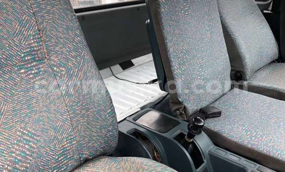 Tenga Tsaru Nissan Urvan Chena Mota in Beitbridge in Matabeleland South Tenga Tsaru Nissan Urvan Chena Mota in Beitbridge in Matabeleland South