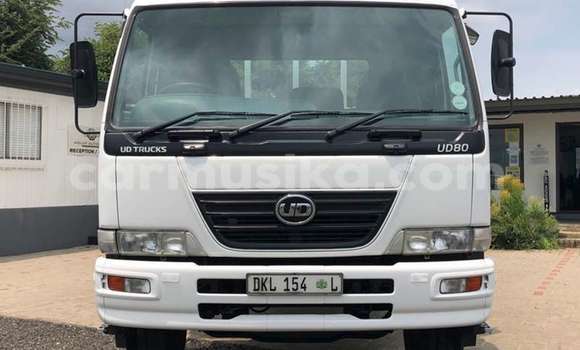 Tenga Tsaru Nissan Urvan Chena Mota in Beitbridge in Matabeleland South Tenga Tsaru Nissan Urvan Chena Mota in Beitbridge in Matabeleland South