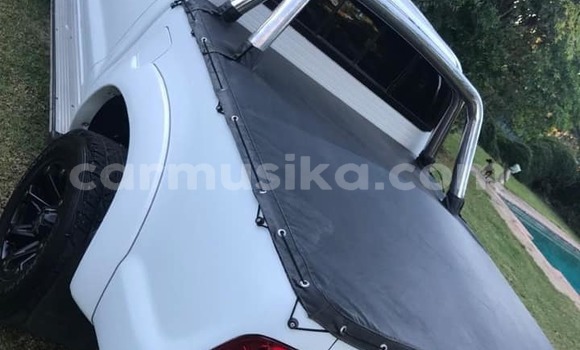 Acheter Occasion Voiture Toyota Hilux Blanc à Harare, Harare Acheter Occasion Voiture Toyota Hilux Blanc à Harare, Harare