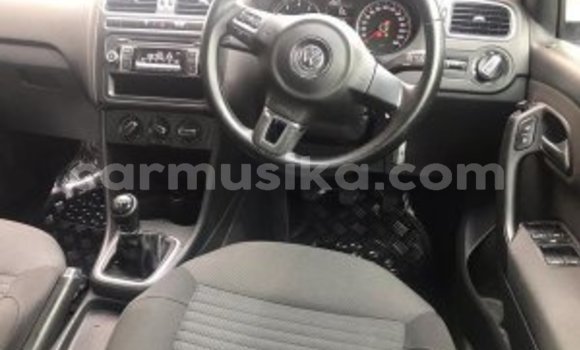 Acheter Occasion Voiture Volkswagen Polo Blanc à Beitbridge, Matabeleland South Acheter Occasion Voiture Volkswagen Polo Blanc à Beitbridge, Matabeleland South