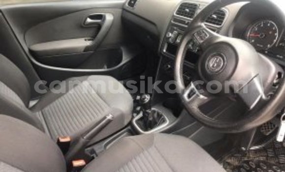 Acheter Occasion Voiture Volkswagen Polo Blanc à Beitbridge, Matabeleland South Acheter Occasion Voiture Volkswagen Polo Blanc à Beitbridge, Matabeleland South