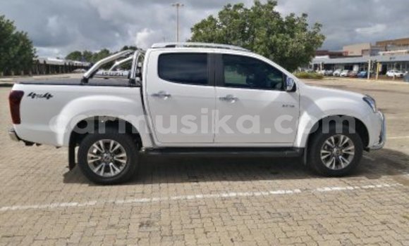 Acheter Occasion Voiture Isuzu D–MAX Blanc à Beitbridge, Matabeleland South Acheter Occasion Voiture Isuzu D–MAX Blanc à Beitbridge, Matabeleland South