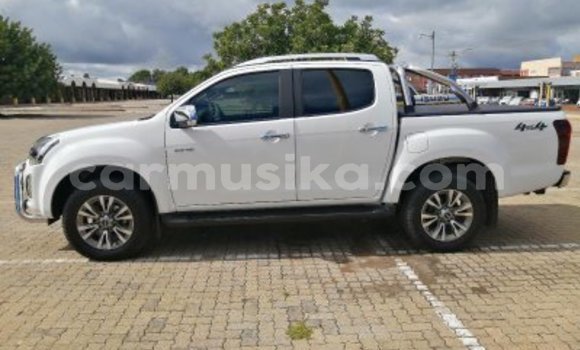 Acheter Occasion Voiture Isuzu D–MAX Blanc à Beitbridge, Matabeleland South Acheter Occasion Voiture Isuzu D–MAX Blanc à Beitbridge, Matabeleland South