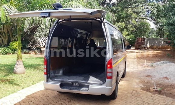 Tenga Tsaru Toyota Hiace Sirivha Mota in Avondale in Harare Tenga Tsaru Toyota Hiace Sirivha Mota in Avondale in Harare