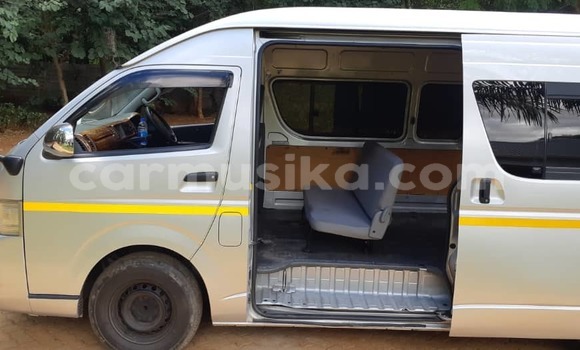 Tenga Tsaru Toyota Hiace Sirivha Mota in Avondale in Harare Tenga Tsaru Toyota Hiace Sirivha Mota in Avondale in Harare