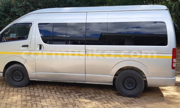 Tenga Tsaru Toyota Hiace Sirivha Mota in Avondale in Harare Tenga Tsaru Toyota Hiace Sirivha Mota in Avondale in Harare