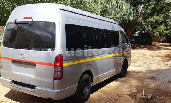 Tenga Tsaru Toyota Hiace Sirivha Mota in Avondale in Harare Tenga Tsaru Toyota Hiace Sirivha Mota in Avondale in Harare